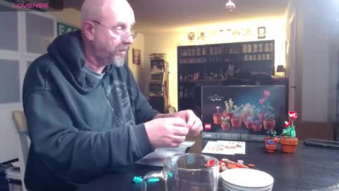 MrLazy online show from 12.21.24