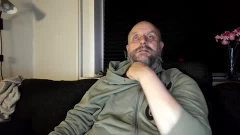 Snapshot of hardmrlazy chatting on 05.22.26 MrLazy online show from 05.22.26