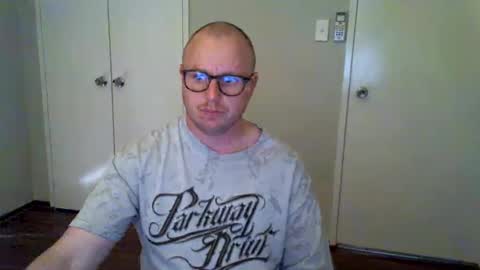 Snapshot of hardon911 chatting on 02.24.25 Stand Lee online show from 02.24.25