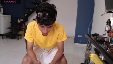 Snapshot of hardsexlove08 chatting on 12.24.24 Andres Dean online show from 12.24.24