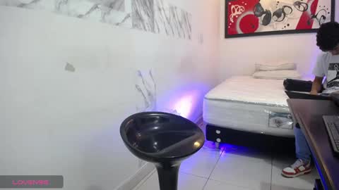 Snapshot of hardsexlove08 chatting on 12.27.24 Andres Dean online show from 12.27.24