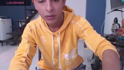 Snapshot of hardsexlove08 chatting on 01.24.25 Andres Dean online show from 01.24.25