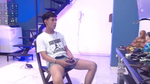 Snapshot of hardsexlove08 chatting on 11.15.25 Andres Dean online show from 11.15.25