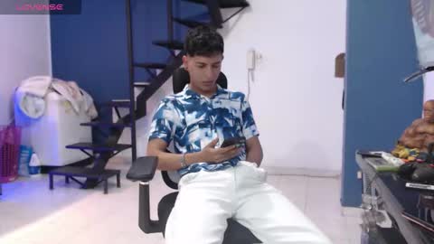 Snapshot of hardsexlove08 chatting on 11.30.25 Andres Dean online show from 11.30.25