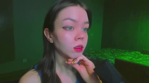 Snapshot of haribo_asmr chatting on 12.18.24 Miss Hari online show from 12.18.24