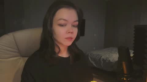 Snapshot of haribo_asmr chatting on 11.07.25 Miss Hari online show from 11.07.25