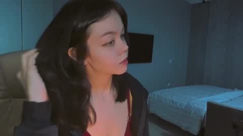 Snapshot of haribo_asmr chatting on 11.21.25 Miss Hari online show from 11.21.25