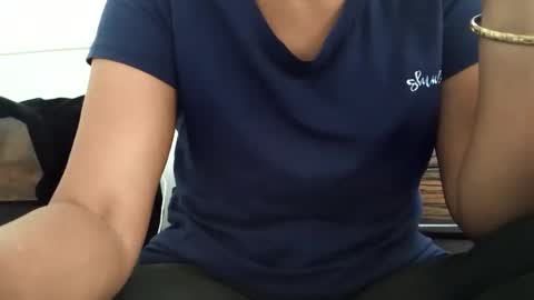 Snapshot of harleensexy26 chatting on 03.01.25 Sweety online show from 03.01.25