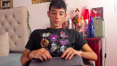 Snapshot of harley_fairy chatting on 02.12.25 Harley online show from 02.12.25