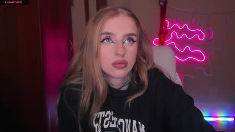 Julia online show from 01.03.25