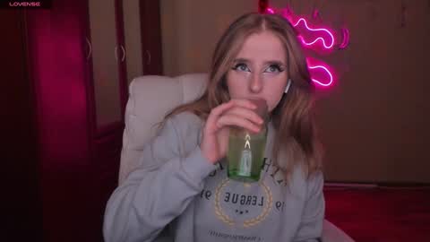 Julia online show from 01.08.25