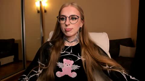 Julia online show from 04.21.26