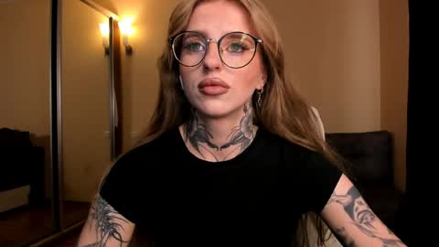 Snapshot of harley_kimm chatting on 04.29.26 Julia online show from 04.29.26