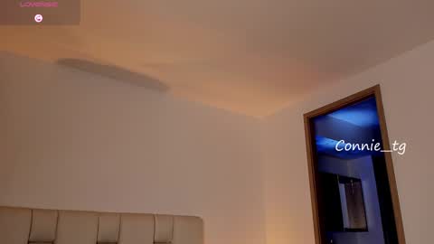 Snapshot of harley_sweett chatting on 01.13.25 online show from 01.13.25