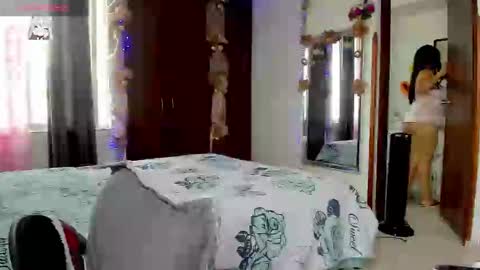 Snapshot of harleynapier chatting on 12.29.24 Natii online show from 12.29.24