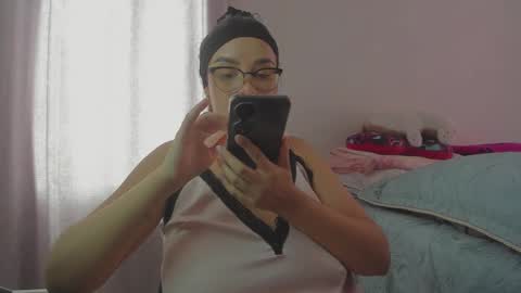 Snapshot of harleynapier chatting on 10.12.25 Natii online show from 10.12.25