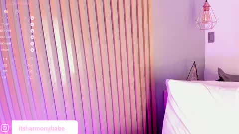 Snapshot of harmonybabe_ chatting on 02.15.25 Harmony online show from 02.15.25