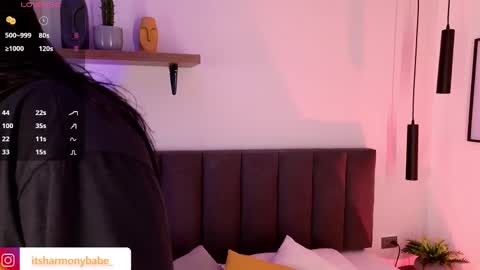 Snapshot of harmonybabe_ chatting on 09.15.25 Harmony online show from 09.15.25