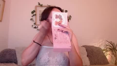 Snapshot of harmonyy01 chatting on 02.21.25 Harmony Please help me to reach 100 thumbs up online show from 02.21.25