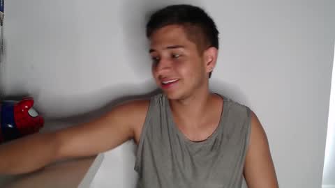 Snapshot of harold_18_ chatting on 12.05.25 harold_18_ online show from 12.05.25