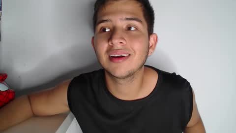 Snapshot of harold_18_ chatting on 12.17.25 harold_18_ online show from 12.17.25