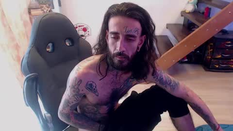 OMAR online show from 01.10.25