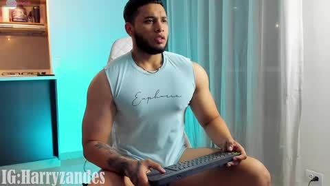 Harry Zandes online show from 03.06.25