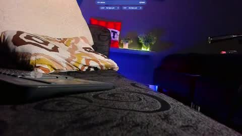  ... online show from 04.04.26