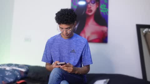 Snapshot of harrytwink18 chatting on 12.23.24 HARRY online show from 12.23.24