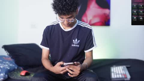 Snapshot of harrytwink18 chatting on 01.06.25 HARRY online show from 01.06.25