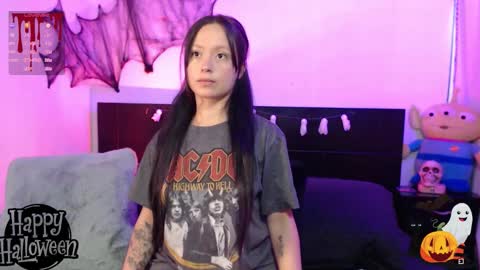 Snapshot of haru_420 chatting on 10.26.25 Sofia Damin online show from 10.26.25