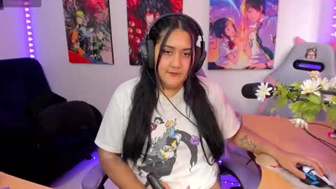 Snapshot of haruu2 chatting on 11.02.25 karen online show from 11.02.25