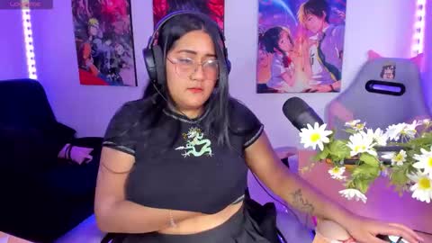 Snapshot of haruu2 chatting on 11.05.25 karen online show from 11.05.25