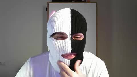 Two-Face online show from 04.04.26