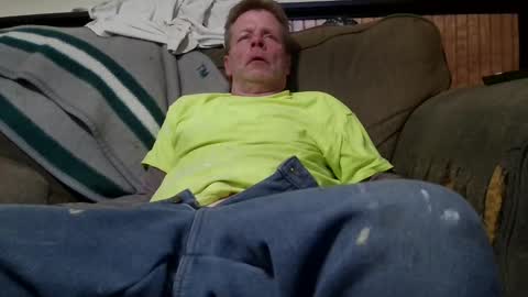 Snapshot of harveybane chatting on 02.08.25 philatio online show from 02.08.25