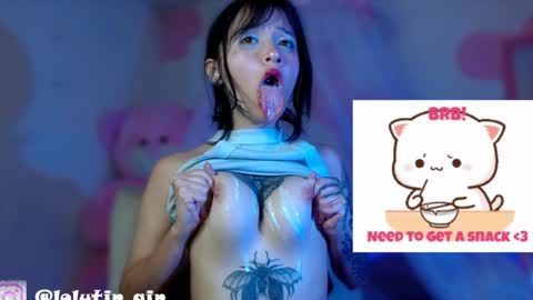 Im Emily and I could be the love of your life    online show from 02.06.25