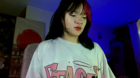 Im Emily and I could be the love of your life    online show from 04.09.26