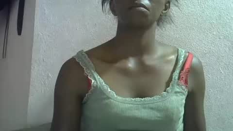 Snapshot of harysette chatting on 03.04.25 harysette online show from 03.04.25