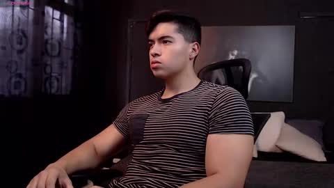 hat_guy01 online show from 03.04.26