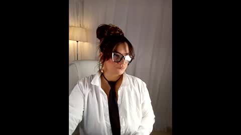 leila online show from 04.10.26