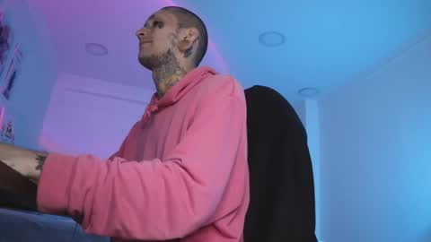 More content   2   online show from 10.19.25