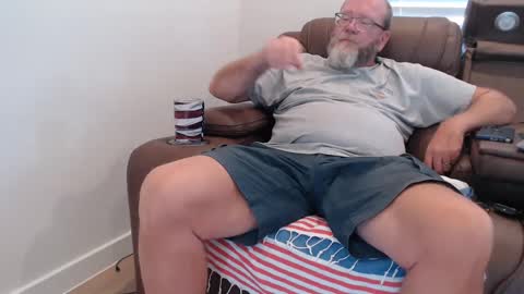 havebeardwilltravel3250 online show from 09.24.25