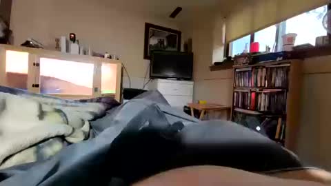 hawkfan1888 online show from 10.18.25