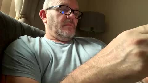 hawks2113 online show from 02.10.25