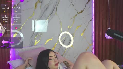 Snapshot of hay1_ chatting on 12.07.24 haylie See you tonight at 8pm Colombia time online show from 12.07.24