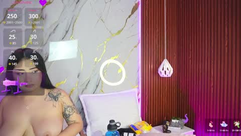 Snapshot of hay1_ chatting on 12.07.24 haylie See you tonight at 8pm Colombia time online show from 12.07.24