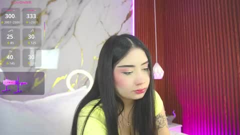 Snapshot of hay1_ chatting on 02.24.25 haylie See you tonight at 8pm Colombia time online show from 02.24.25