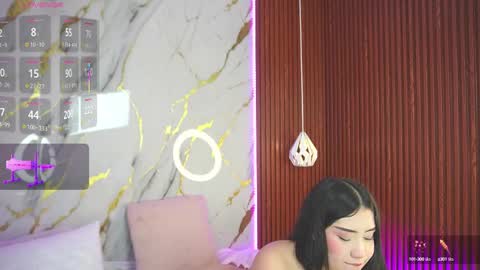 Snapshot of hay1_ chatting on 03.02.25 haylie See you tonight at 8pm Colombia time online show from 03.02.25