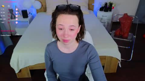 Hayle online show from 03.08.25