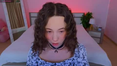 Hayle online show from 11.25.25